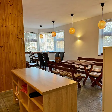 Menhardi Нова-Лесна