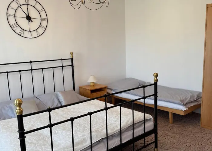 Menhardi 3* Nová Lesná